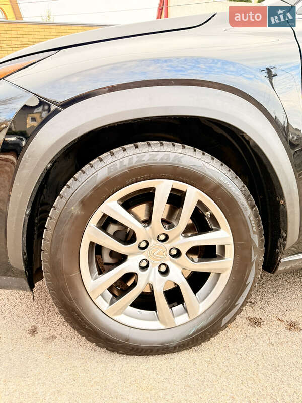 Внедорожник / Кроссовер Lexus NX 2016 в Днепре