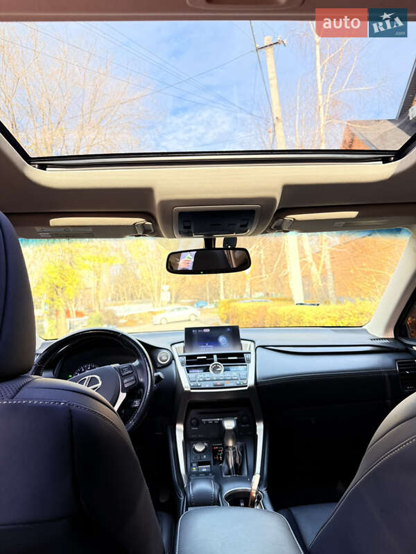 Внедорожник / Кроссовер Lexus NX 2016 в Днепре