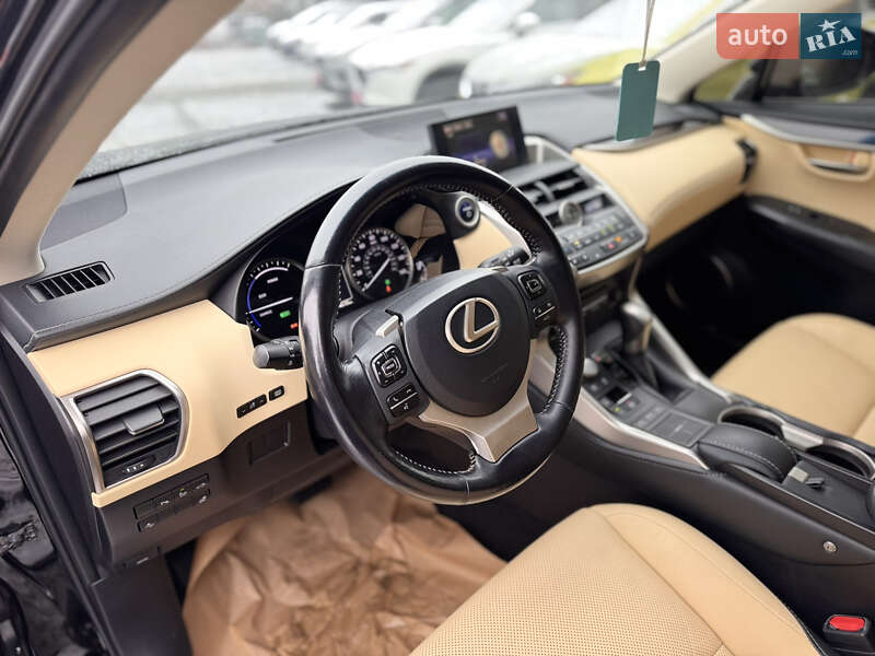 Позашляховик / Кросовер Lexus NX 2015 в Самборі фото 11 Позашляховик / Кросовер Lexus NX 2015 в Самборі