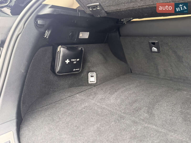 Позашляховик / Кросовер Lexus NX 2015 в Самборі фото 36 Позашляховик / Кросовер Lexus NX 2015 в Самборі