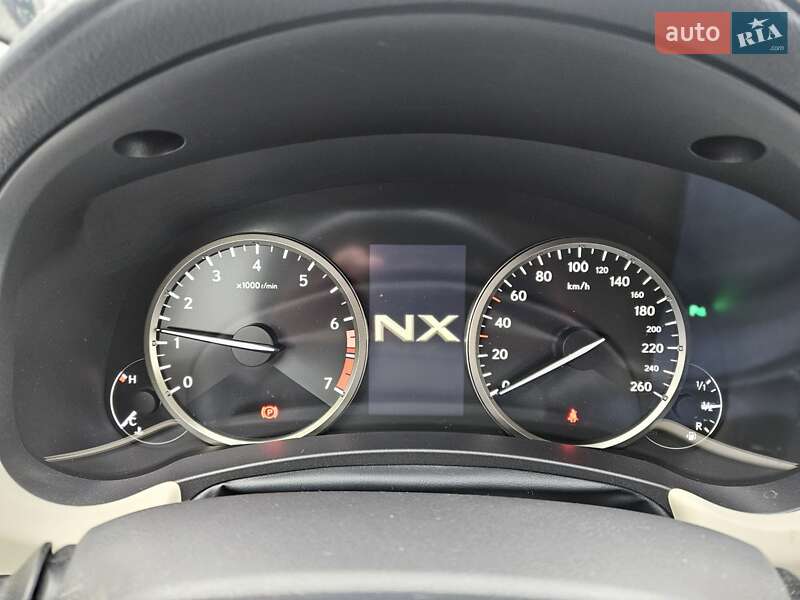 Позашляховик / Кросовер Lexus NX 2020 в Ужгороді