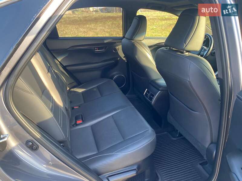 Внедорожник / Кроссовер Lexus NX 2015 в Одессе