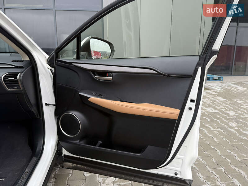 Внедорожник / Кроссовер Lexus NX 2017 в Черновцах