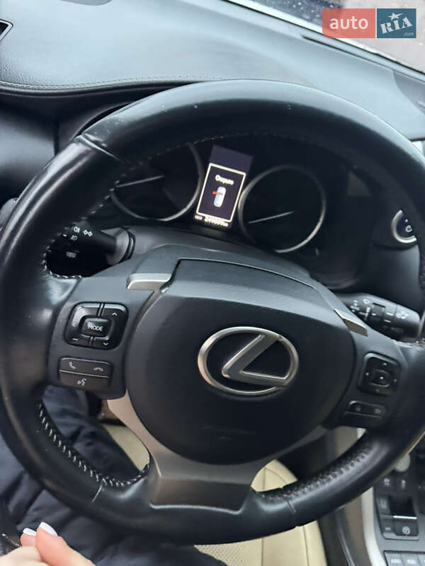 Внедорожник / Кроссовер Lexus NX 2014 в Чернигове