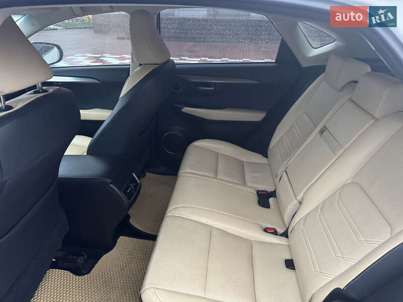 Внедорожник / Кроссовер Lexus NX 2014 в Чернигове