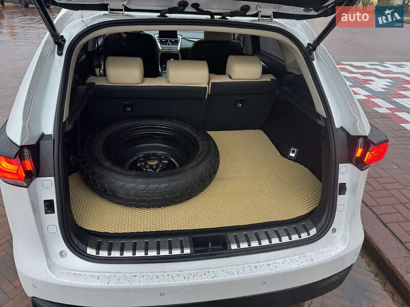 Внедорожник / Кроссовер Lexus NX 2014 в Чернигове