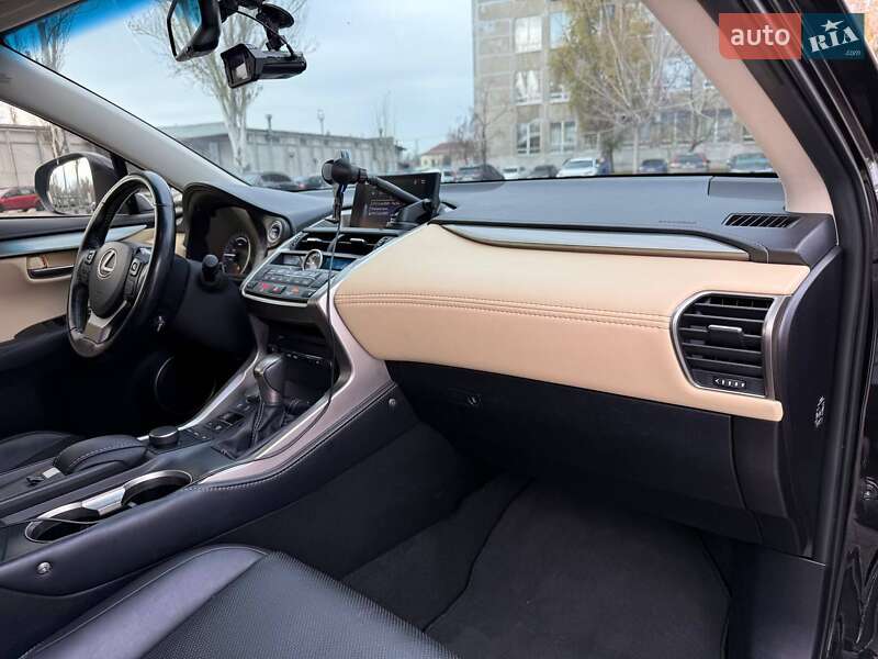 Внедорожник / Кроссовер Lexus NX 2015 в Днепре фото 12 Внедорожник / Кроссовер Lexus NX 2015 в Днепре