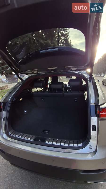 Позашляховик / Кросовер Lexus NX 2017 в Дніпрі