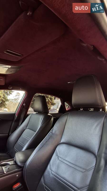 Позашляховик / Кросовер Lexus NX 2017 в Дніпрі