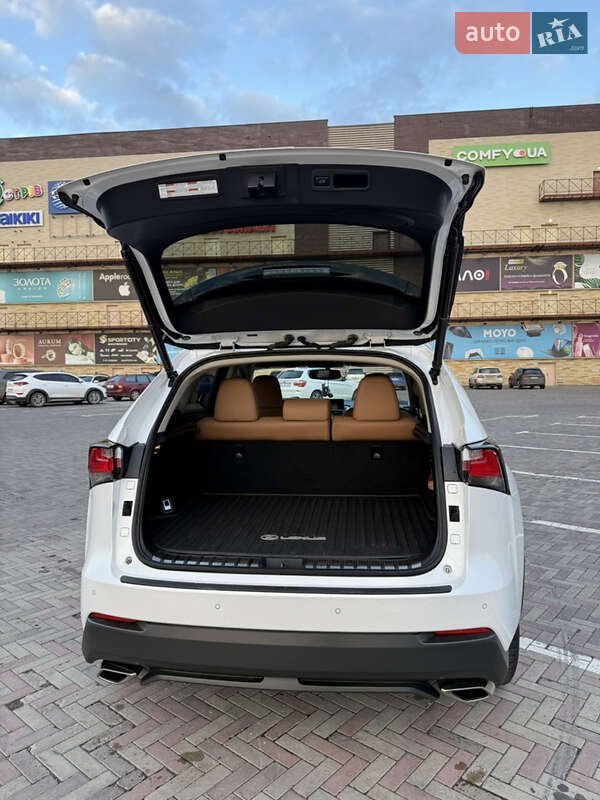 Внедорожник / Кроссовер Lexus NX 2017 в Харькове