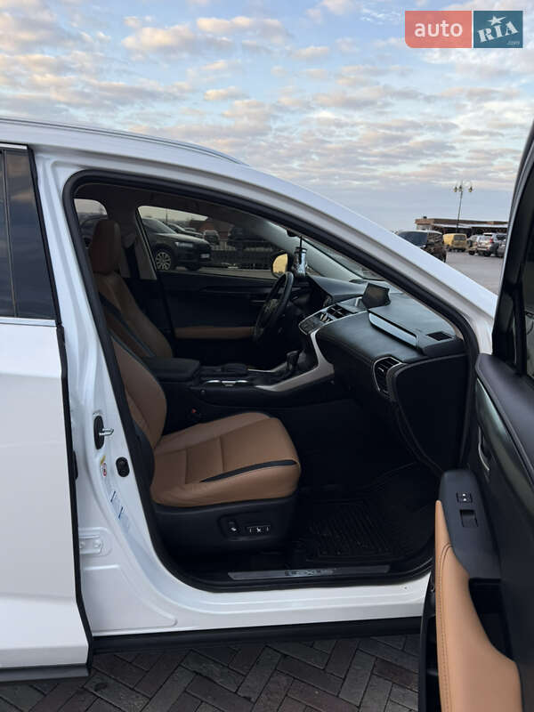 Внедорожник / Кроссовер Lexus NX 2017 в Харькове