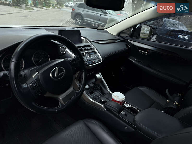 Позашляховик / Кросовер Lexus NX 2016 в Харкові