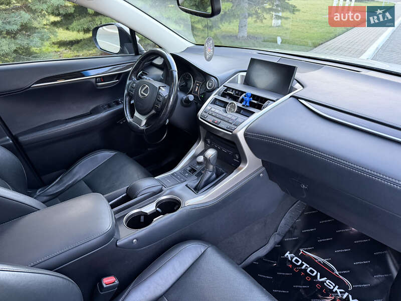 Внедорожник / Кроссовер Lexus NX 2015 в Одессе