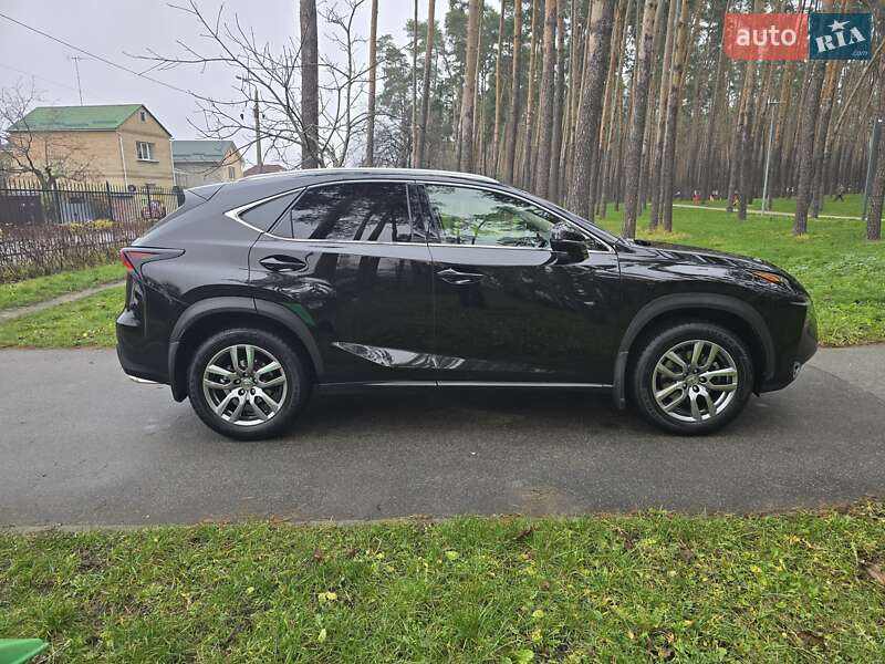 Позашляховик / Кросовер Lexus NX 2014 в Києві