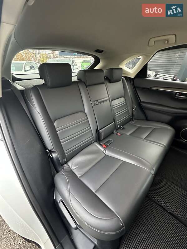 Внедорожник / Кроссовер Lexus NX 2015 в Белогородке