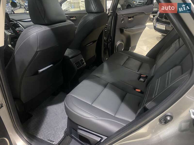 Внедорожник / Кроссовер Lexus NX 2020 в Одессе