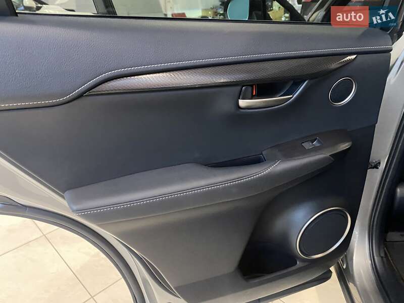 Внедорожник / Кроссовер Lexus NX 2015 в Одессе