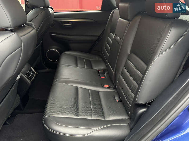 Внедорожник / Кроссовер Lexus NX 2017 в Киеве