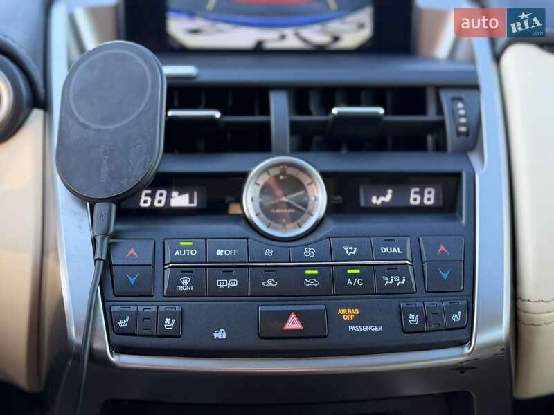 Внедорожник / Кроссовер Lexus NX 2016 в Киеве