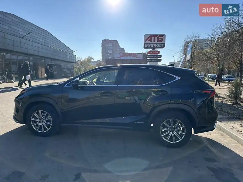 Lexus NX