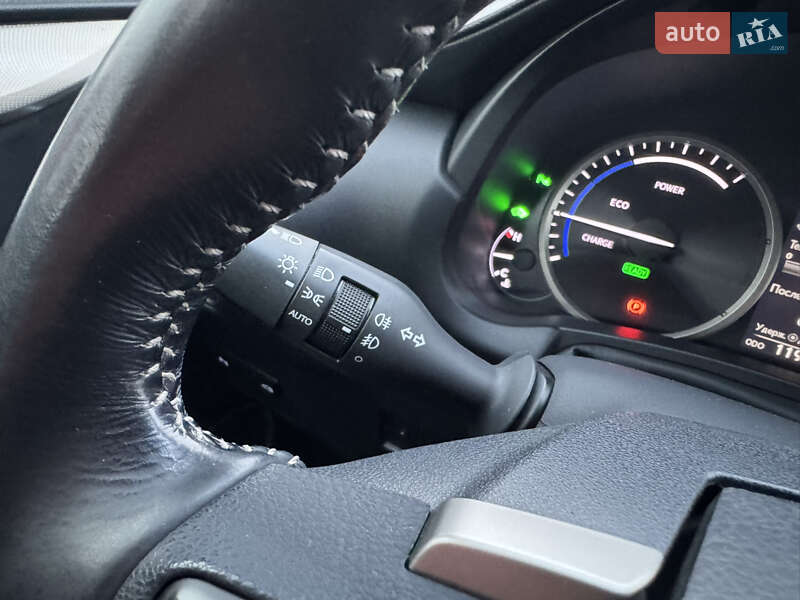 Внедорожник / Кроссовер Lexus NX 2015 в Киеве