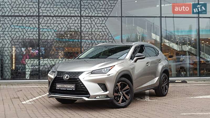 Lexus NX 2020