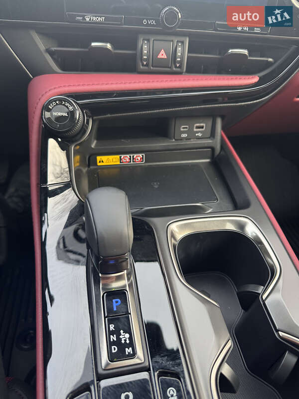 Внедорожник / Кроссовер Lexus NX 2025 в Львове