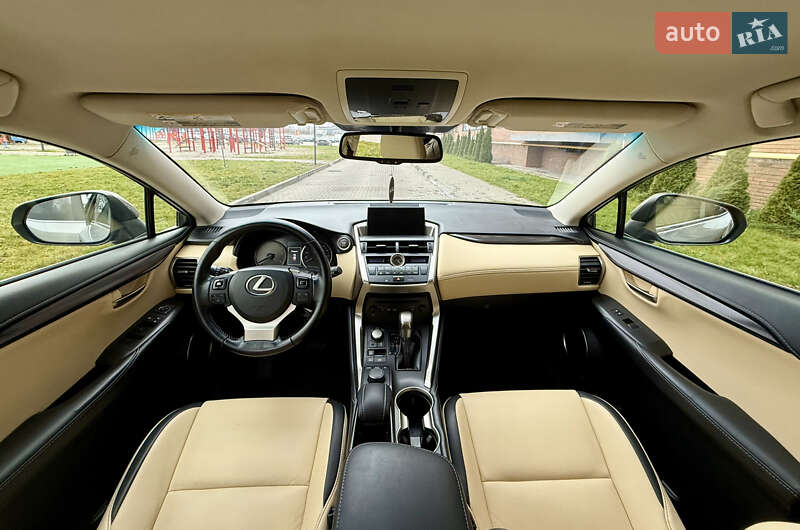 Внедорожник / Кроссовер Lexus NX 2017 в Житомире