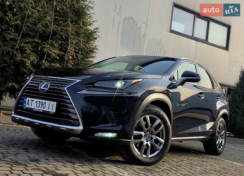 Позашляховик / Кросовер Lexus NX 2018 в Івано-Франківську