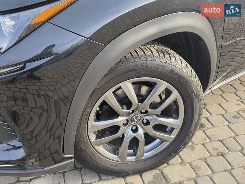 Позашляховик / Кросовер Lexus NX 2018 в Івано-Франківську