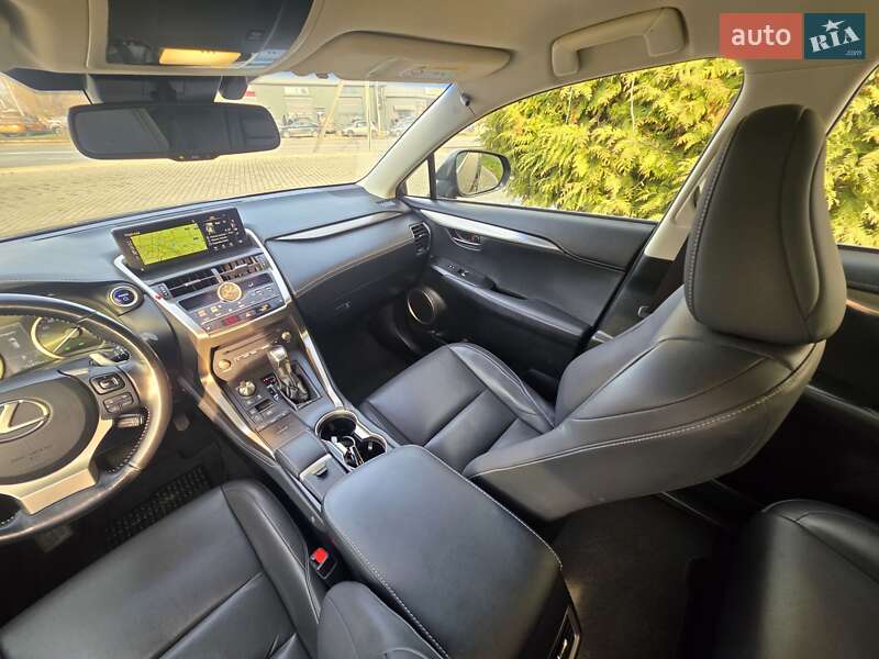 Позашляховик / Кросовер Lexus NX 2018 в Івано-Франківську