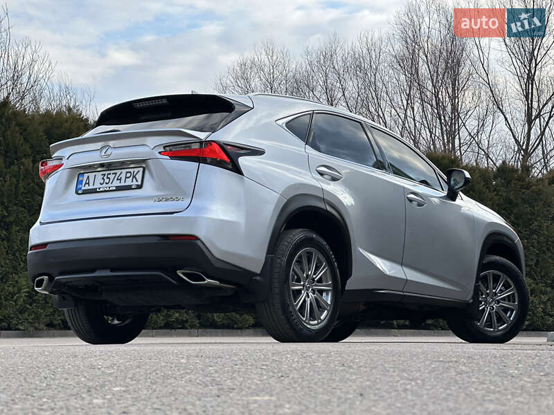 Внедорожник / Кроссовер Lexus NX 2015 в Дрогобыче