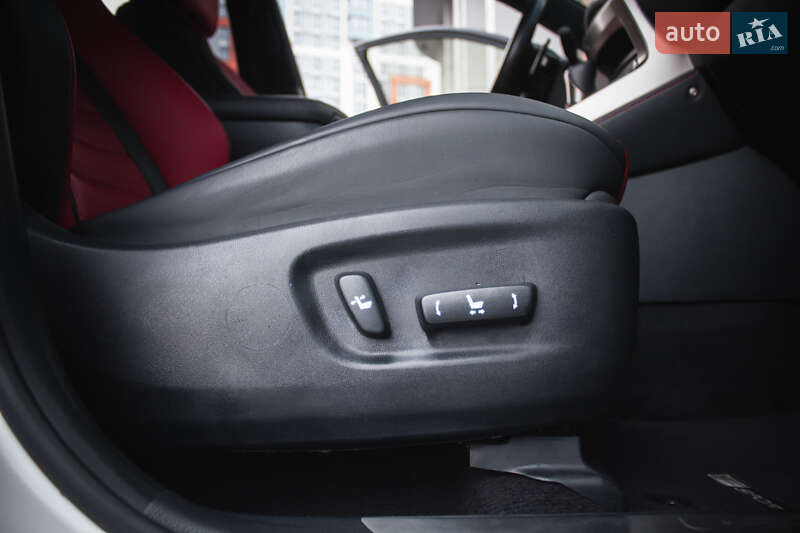 Внедорожник / Кроссовер Lexus NX 2019 в Киеве