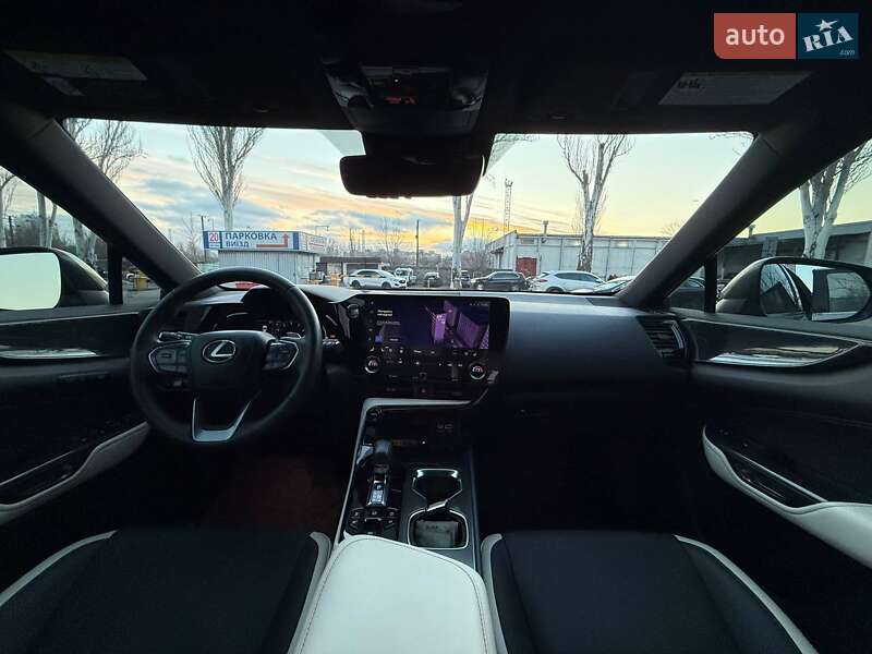 Позашляховик / Кросовер Lexus NX 2022 в Дніпрі