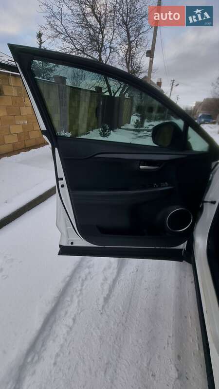 Внедорожник / Кроссовер Lexus NX 2015 в Каменском фото 17 Внедорожник / Кроссовер Lexus NX 2015 в Каменском