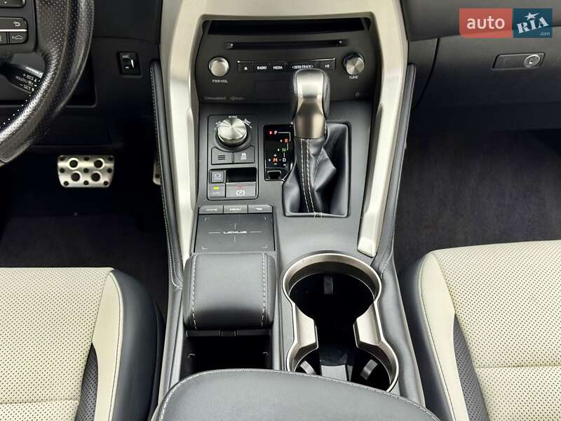 Позашляховик / Кросовер Lexus NX 2021 в Дніпрі