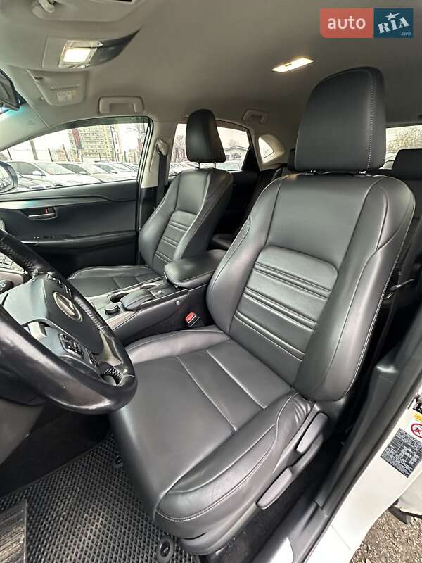 Внедорожник / Кроссовер Lexus NX 2015 в Белогородке