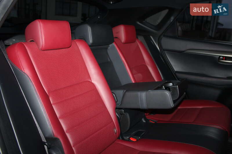 Позашляховик / Кросовер Lexus NX 2016 в Трускавці