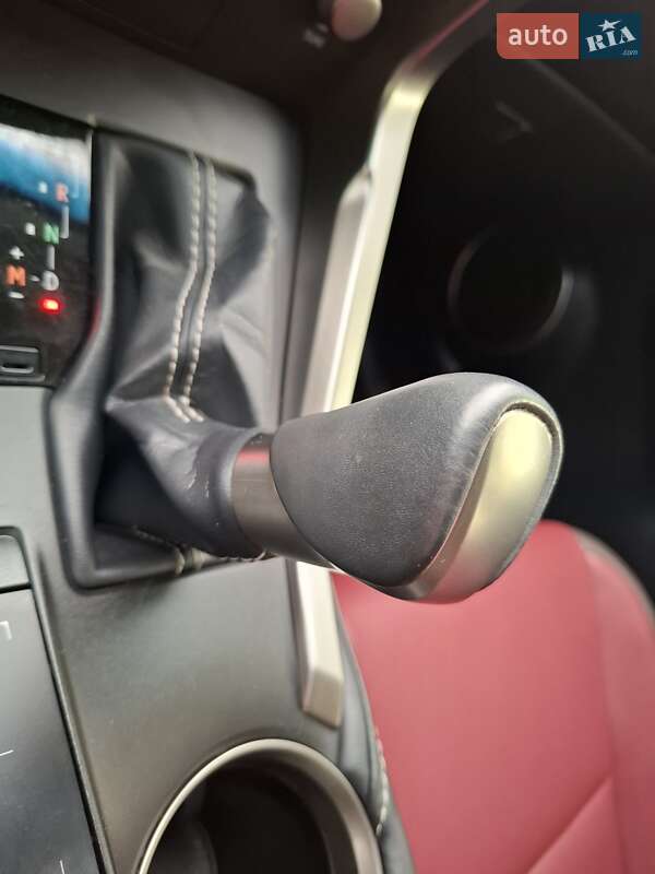 Внедорожник / Кроссовер Lexus NX 2019 в Краснограде