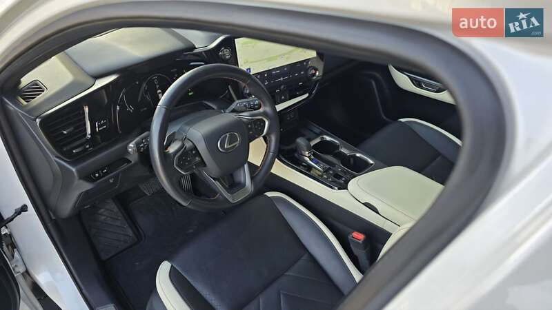 Внедорожник / Кроссовер Lexus NX 2023 в Львове