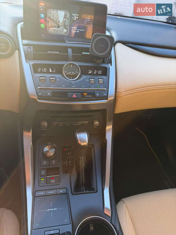 Внедорожник / Кроссовер Lexus NX 2019 в Одессе