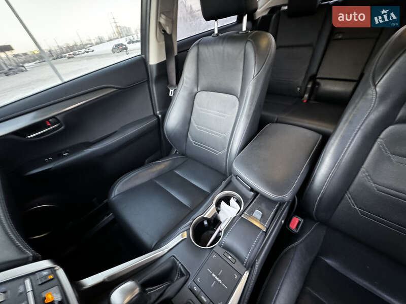 Внедорожник / Кроссовер Lexus NX 2019 в Киеве