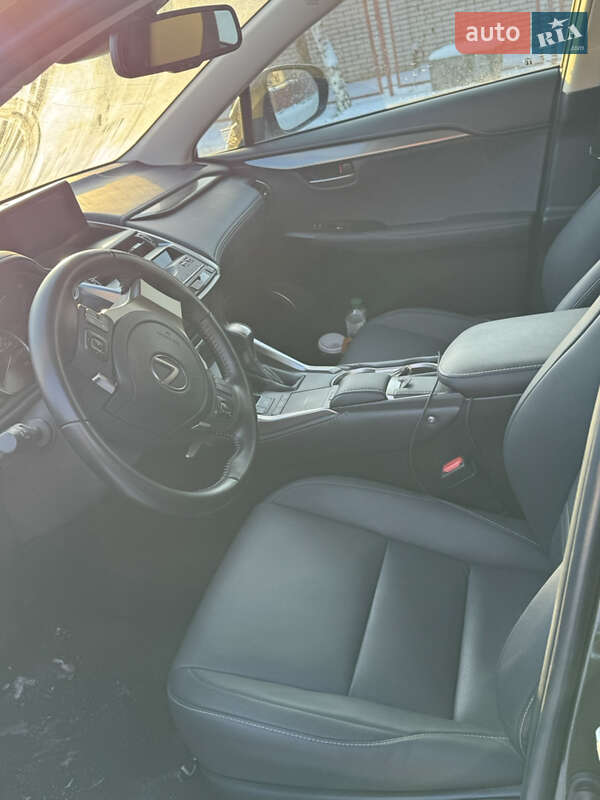 Внедорожник / Кроссовер Lexus NX 2021 в Киеве