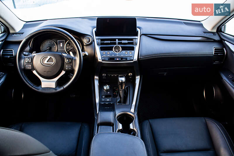 Внедорожник / Кроссовер Lexus NX 2018 в Львове