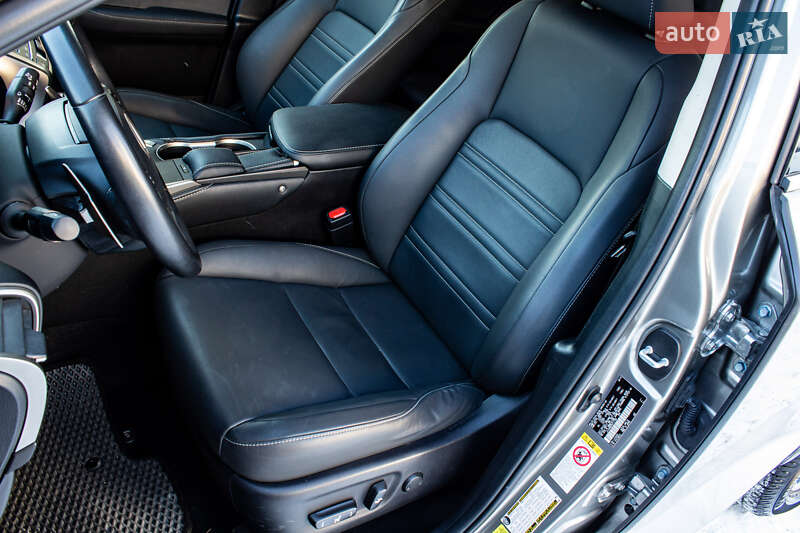 Внедорожник / Кроссовер Lexus NX 2018 в Львове