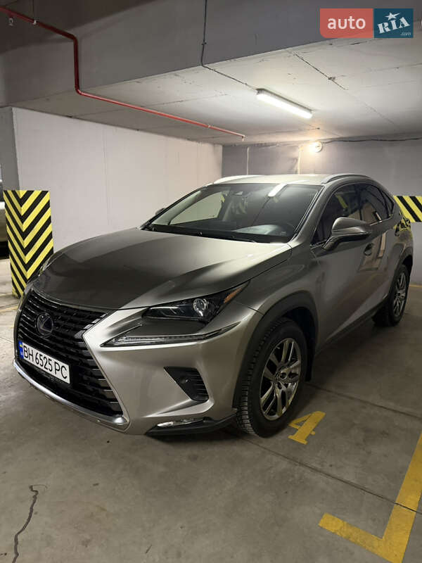 Lexus NX 2020