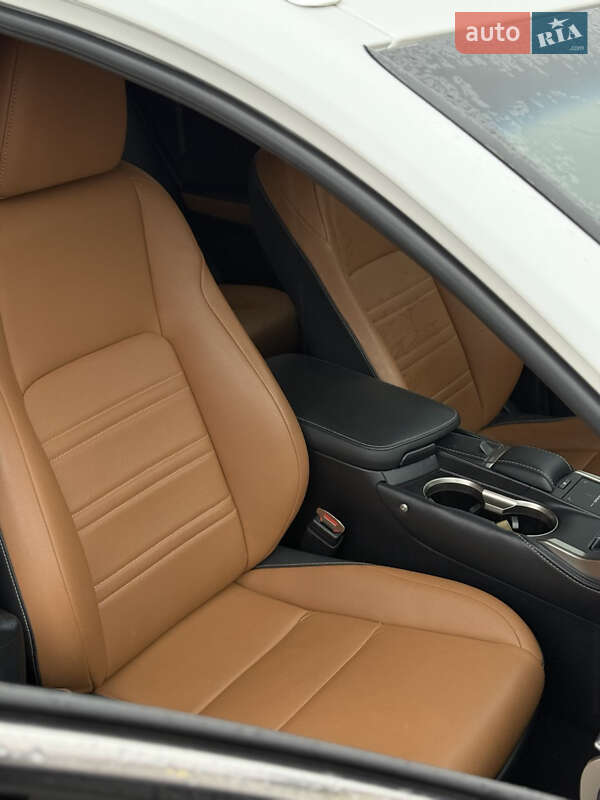 Позашляховик / Кросовер Lexus NX 2018 в Кривому Розі