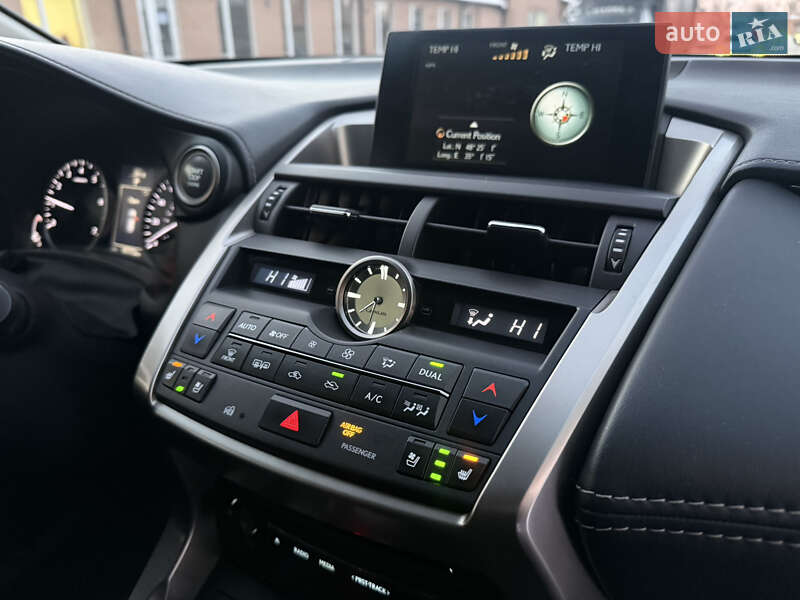 Внедорожник / Кроссовер Lexus NX 2015 в Днепре