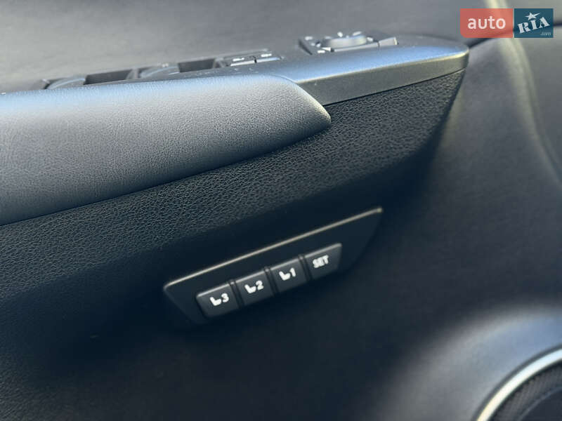 Внедорожник / Кроссовер Lexus NX 2017 в Луцке