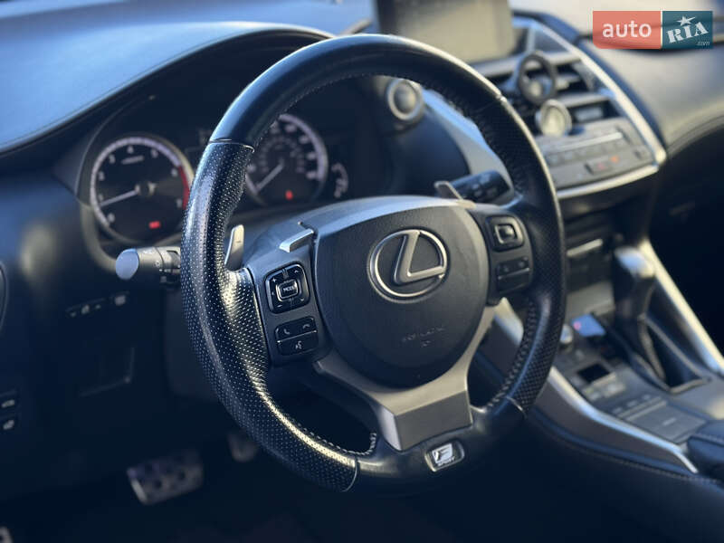 Внедорожник / Кроссовер Lexus NX 2017 в Луцке